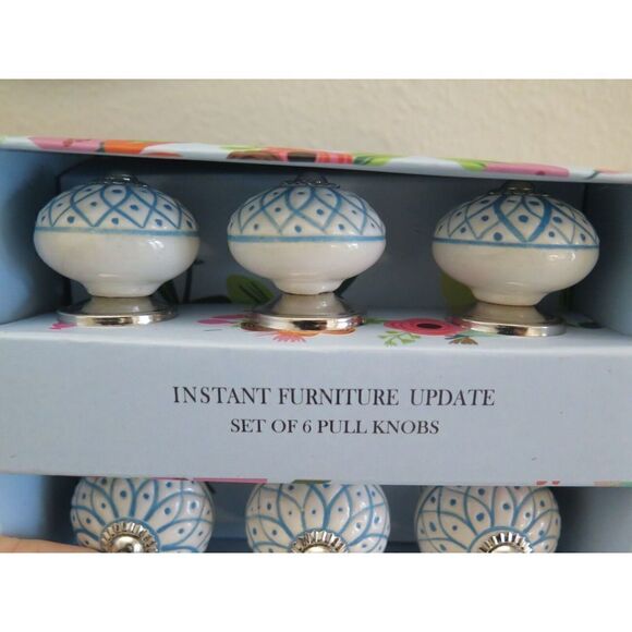 Instant Furniture Update Blue & White Geometric Ceramic Pull Knobs, Set Of 6 - Picture 3 of 9